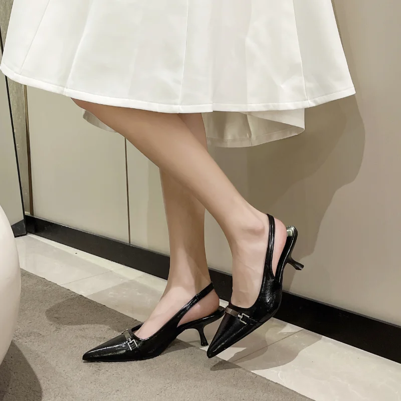 Серебряные остроконечные босоножки на высоком каблуке для женщин 2023 весна и лето новые туфли на высоком каблуке модные тапочки черные одинарные туфли 3