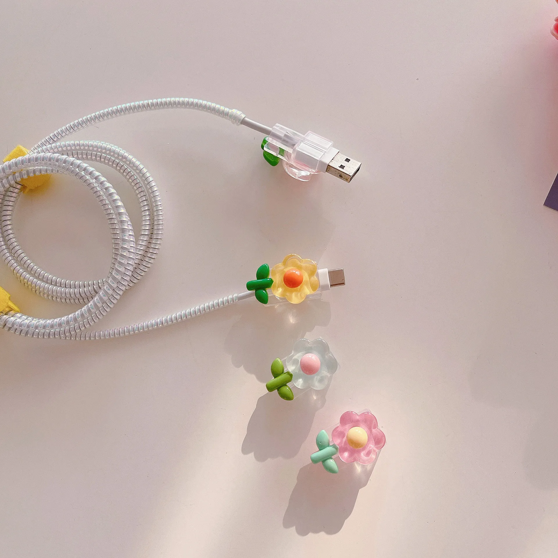 для USB-кабеля Протектор Линия передачи данных Шнур Цветы Тюльпан Мягкий Чехол из ТПУ для iPhone Android Type-C Освещение Зарядка 1 шт. 0
