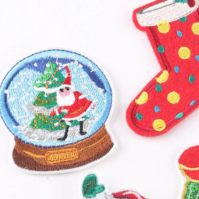 Счастливого Рождества Олень Медведь Снеговик Патчи Вышивка Значок Носок Елка Санта-Клаус Ткань Наклейки Сумка Глажка на конфетах Аппликация 3