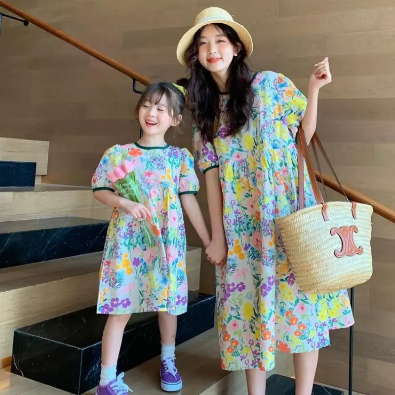 Семейная одежда Мать и дочь Красочные цветочные платья принцессы Лето с пышным рукавом Пляжное платье с открытой спиной 2-8 лет Vestidos