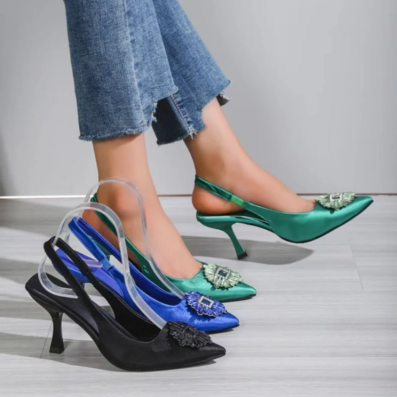 Новые сандалии для женщин Свадебная обувь Zapatillas Mujer Heels Женщины Хрустальная пряжка Горный хрусталь Сандалии на высоком каблуке Остроконечные лодочки 4