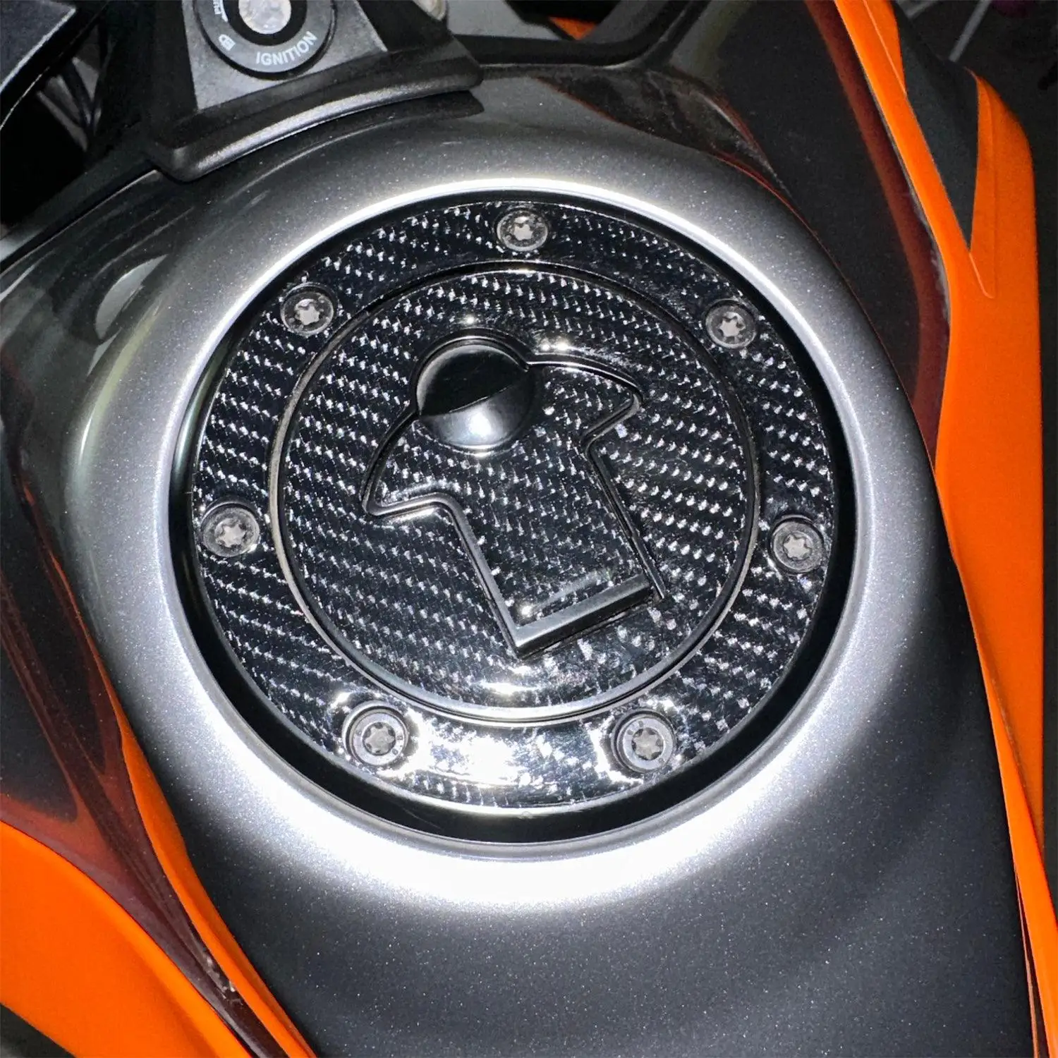 Для KTM RC390 DUKE 390 200 790 13-14 Наклейка на крышку топливного бака Аксессуары для украшения мотоцикла из карбона 4