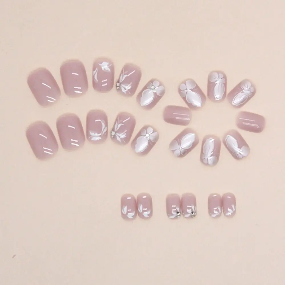 Короткие круглые накладные ногти Мода Французские накладные ногти с полным покрытием Белые Бабочки Съемные Ногти Типсы для салона 3