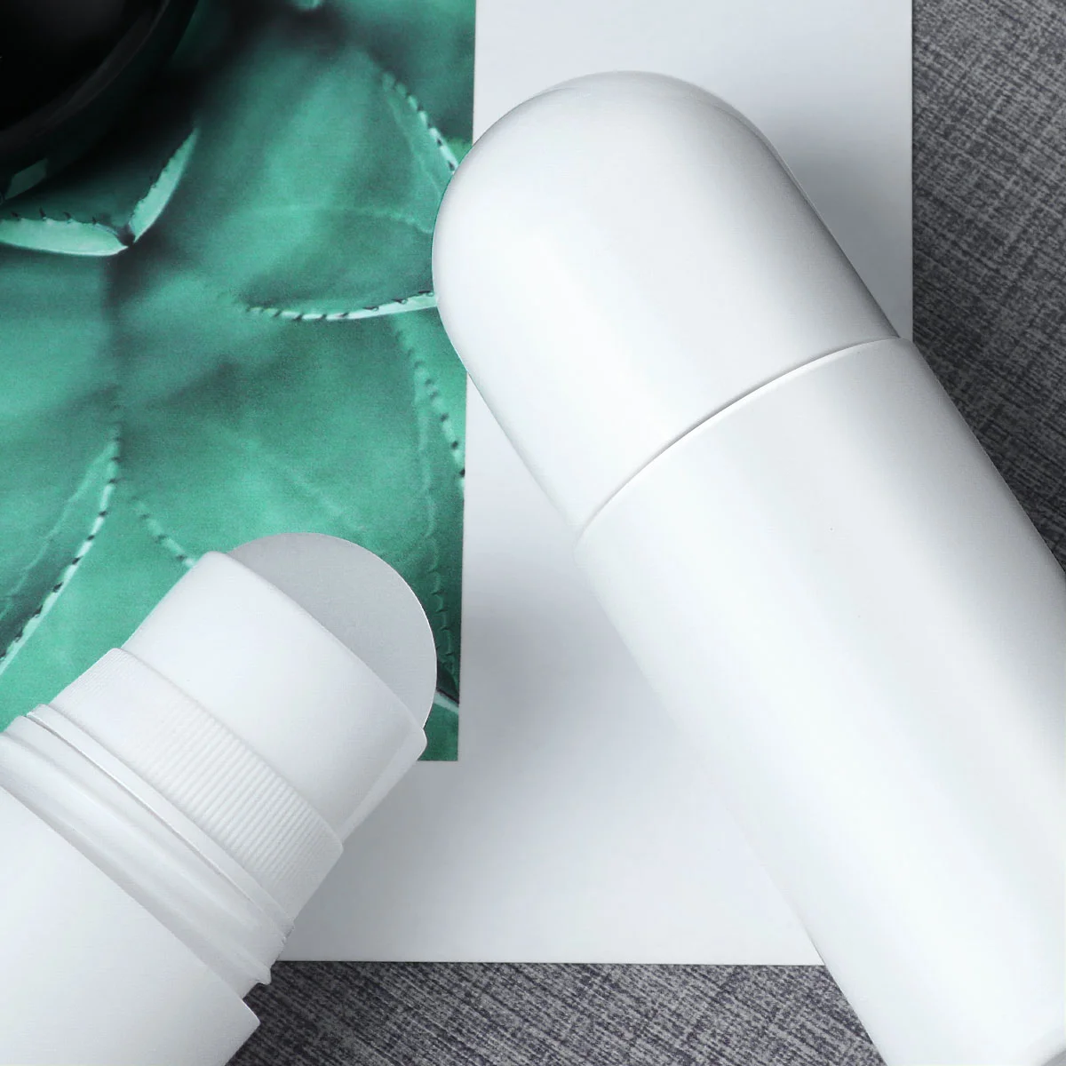  Пластиковые белые шариковые бутылки для эфирных масел Многоразовые герметичные контейнеры для дезодорантов с пластиковым роликовым шариком 2