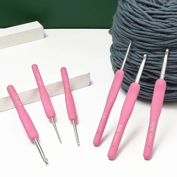  1 шт. 2,0 мм-6,0 мм Розовая мягкая ручка Алюминиевая спица для вязания крючком DIY Свитер Шарф Мягкий процесс шитья Игла Вязальные инструменты 4