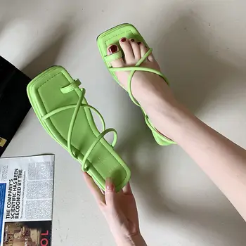 2022 Зеленые новые летние женские сандалии Два Ношение на открытом воздухе Узкая полоса Обувь Дамы Высокие Клинья Каблук Скольжение Шлепанцы zapatos mujer 0