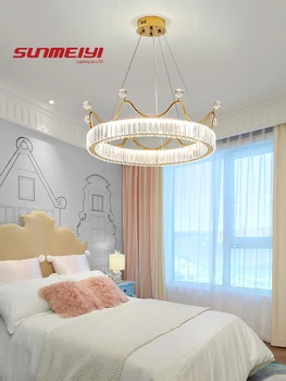 2023 Современная хрустальная люстра Nordic LED Creative Luxury Round Crown Petal Lamp Спальня Рабочий свет