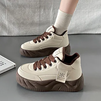 2024 Новые женские туфли для пап Плюшевые белые туфли Студенческие спортивные кроссовки на платформе с толстой подошвой Универсальные Zapatos para mujeres