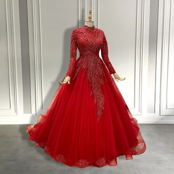Длинные рукава с высоким воротником Роскошная вышивка бисером Дубай Женщины Мусульманское пышное бальное платье Красные вечерние платья из тюля 2022