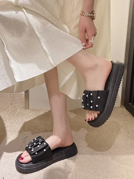 Домашние тапочки Платформа Летняя женская обувь Pantofle Luxury Slides Med 2023 Дизайнерская плоская мягкая обувь Rome PU Женская Med Женская женская 2