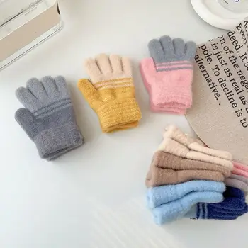 Контрастные полосы Детские перчатки Новые утолщающие ветрозащитные трикотажные термоперчатки На открытом воздухе Спорт Зимние теплые варежки с полным пальцем