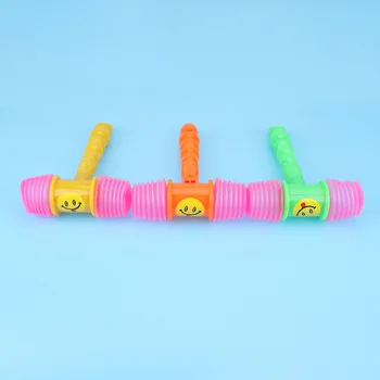 Музыкальный свисток Звуковые молотки Игрушки Вокальный стук Шумогенератор Детские развивающие игрушки Случайный цвет