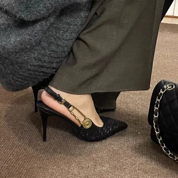 Острый носок Шпилька Горный хрусталь Высокие каблуки Французский стиль Сексуальные полые сандалии Черный Универсальная женская обувь Sandalias De Mujer 1