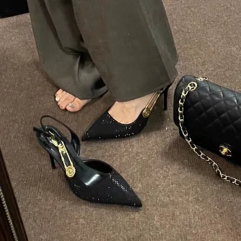 Острый носок Шпилька Горный хрусталь Высокие каблуки Французский стиль Сексуальные полые сандалии Черный Универсальная женская обувь Sandalias De Mujer 2