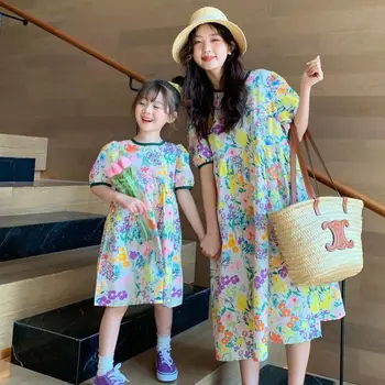 Семейная одежда Мать и дочь Красочные цветочные платья принцессы Лето с пышным рукавом Пляжное платье с открытой спиной 2-8 лет Vestidos 5