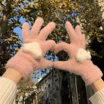 Симпатичные перчатки в виде сердца Женщины Верховая езда Плюшевые утолщенные флисовые перчатки Теплые ветрозащитные сенсорные перчатки с сенсорным экраном Вязаные пушистые перчатки Спортивные велосипедные варежки