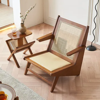 Стул для отдыха из массива дерева, простой балкон, домашний диван, комбинированный набор стульев из ротанга, набор из трех.